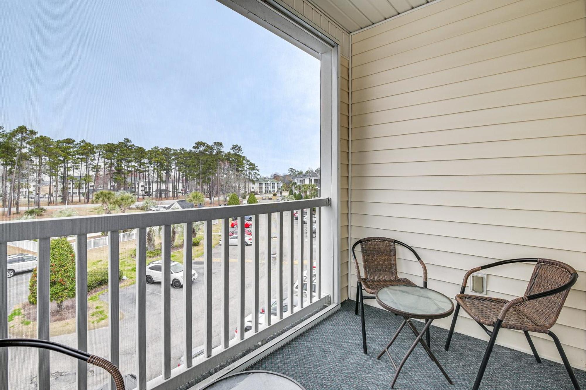 Breezy Golf Condo With Pool Access, 4 Mi To Beach Myrtle Beach Eksteriør bilde